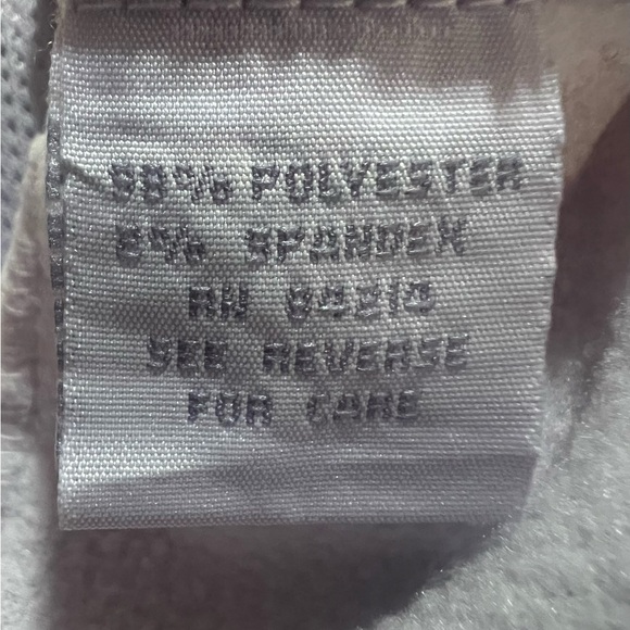 Denali Woman’s Purple Hooded Jacket Size Medium - Picture 7 of 7